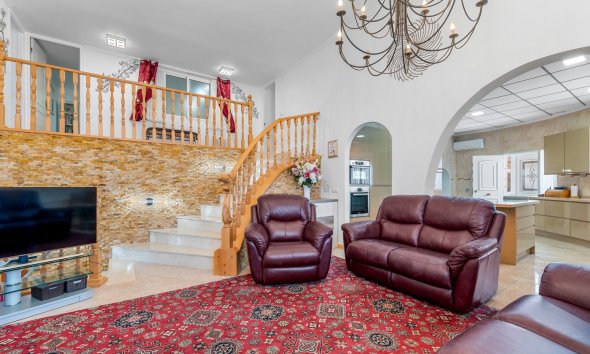 Resale - Villa -
Ciudad Quesada