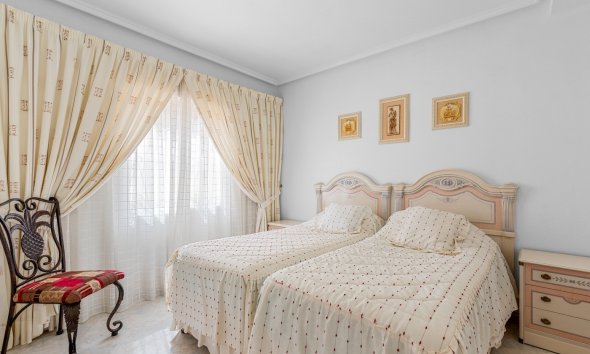 Resale - Villa -
Ciudad Quesada