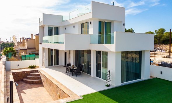 Nybyggeri - Rækkehus -
Orihuela Costa