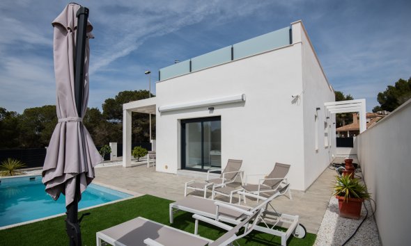 Nybyggeri - Villa -
Pinar de Campoverde