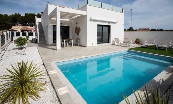 Nybyggeri - Villa -
Pinar de Campoverde