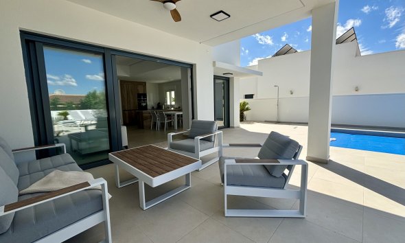 Nybyggeri - Villa -
Benijofar