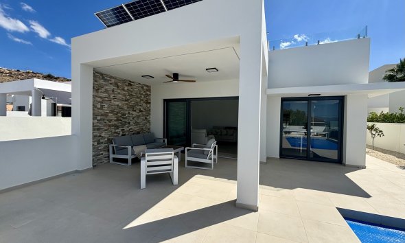 Obra nueva - Villa -
Benijofar