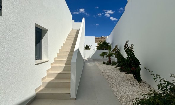 Obra nueva - Villa -
Benijofar