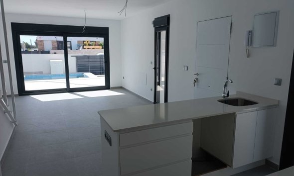 Obra nueva - Villa -
Daya Nueva