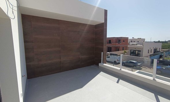 Obra nueva - Villa -
Daya Nueva