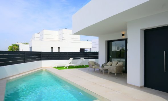 Obra nueva - Villa -
Dolores