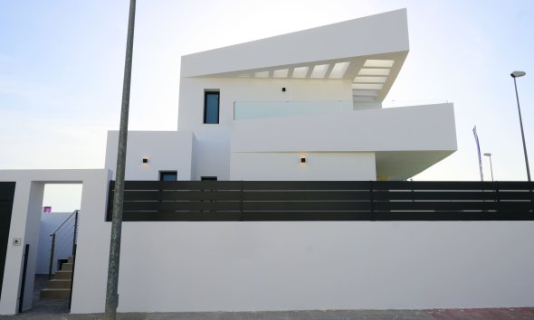 Obra nueva - Villa -
Dolores