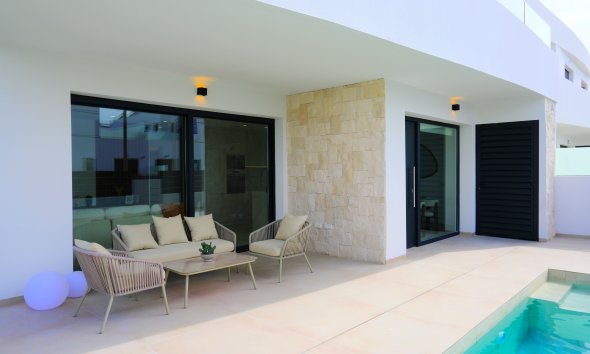 Obra nueva - Villa -
Dolores