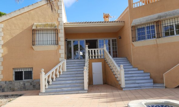 Obra nueva - Adosado -
San Javier