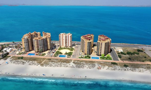Obra nueva - Apartamento -
La Manga del Mar Menor