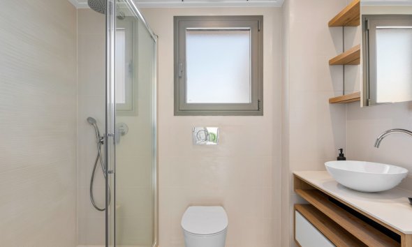 Obra nueva - Villa -
Los Alcázares
