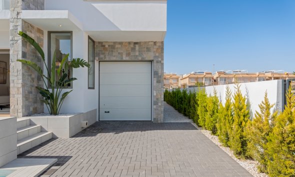 Obra nueva - Villa -
Los Alcázares