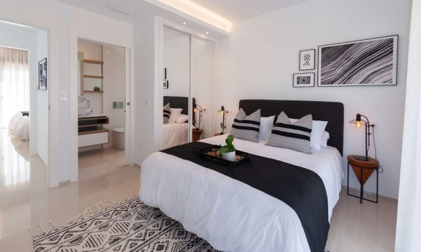 Obra nueva - Villa -
Los Alcázares