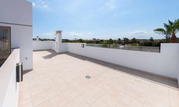 Obra nueva - Villa -
Los Alcázares