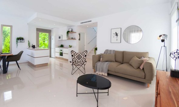 Obra nueva - Villa -
Los Alcázares