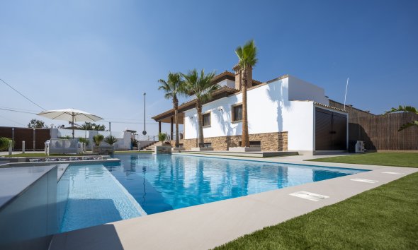 Obra nueva - Villa -
Jerónimo y Avileses