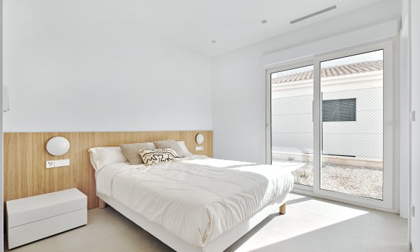 Obra nueva - Villa -
Los Montesinos