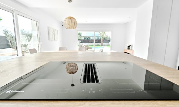 Obra nueva - Villa -
Los Montesinos