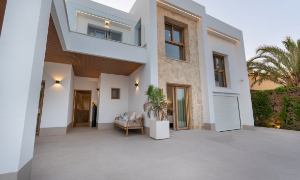 Obra nueva - Villa -
Orihuela Costa