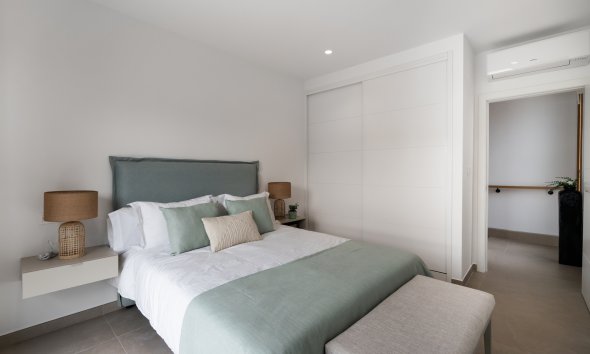 Obra nueva - Villa -
Orihuela Costa
