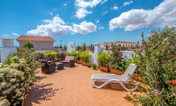 Obra nueva - Villa -
Los Alcázares