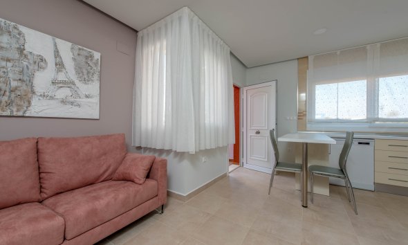 Obra nueva - Villa -
Los Alcázares