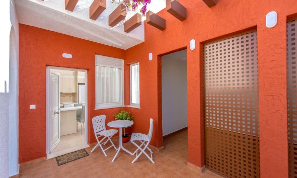Obra nueva - Villa -
Los Alcázares