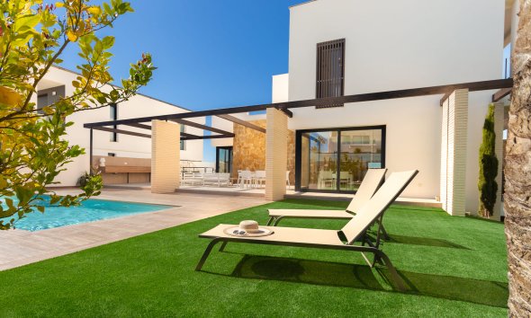 Obra nueva - Villa -
Orihuela Costa