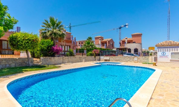 Reventa - Adosado -
San Miguel de Salinas