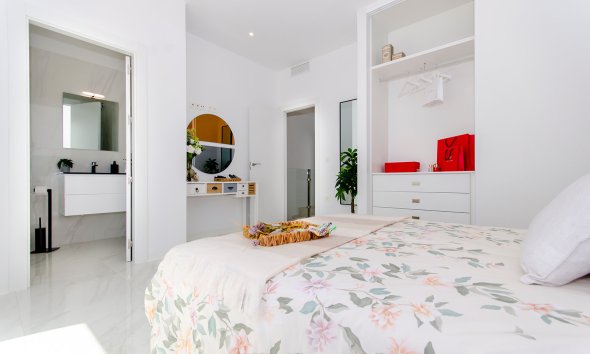 Obra nueva - Villa -
Orihuela Costa - Orihuela