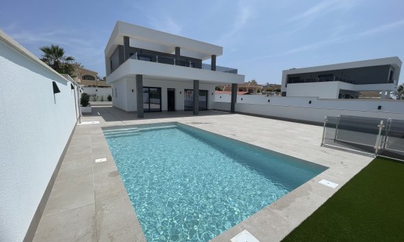 Obra nueva - Villa -
Ciudad Quesada