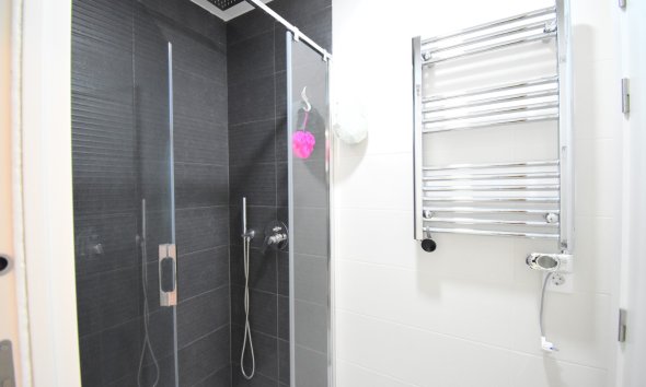Reventa - Apartamento -
Orihuela Costa - Playa Flamenca