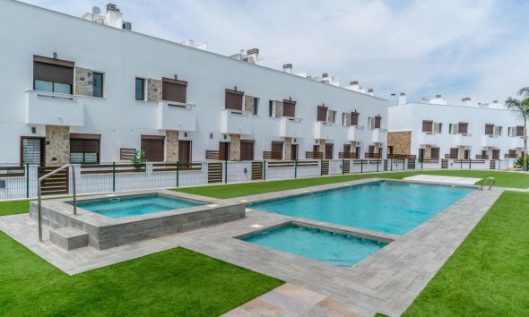 Gensalg - Rækkehus -
Torrevieja