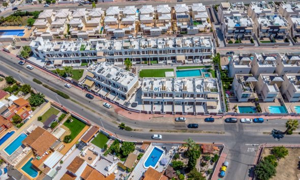 Gensalg - Rækkehus -
Torrevieja