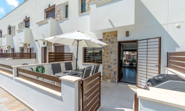 Gensalg - Rækkehus -
Torrevieja