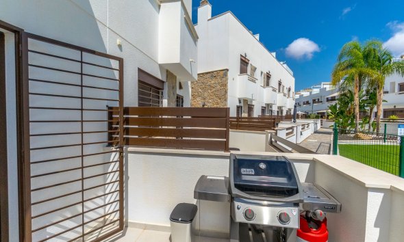 Gensalg - Rækkehus -
Torrevieja