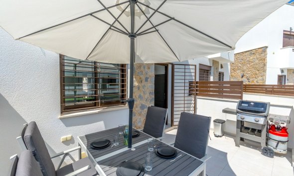 Gensalg - Rækkehus -
Torrevieja