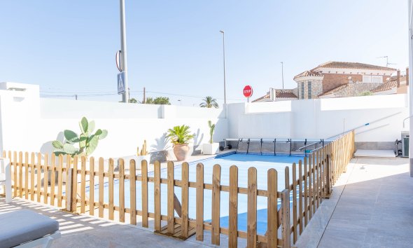 Obra nueva - Villa -
Murcia