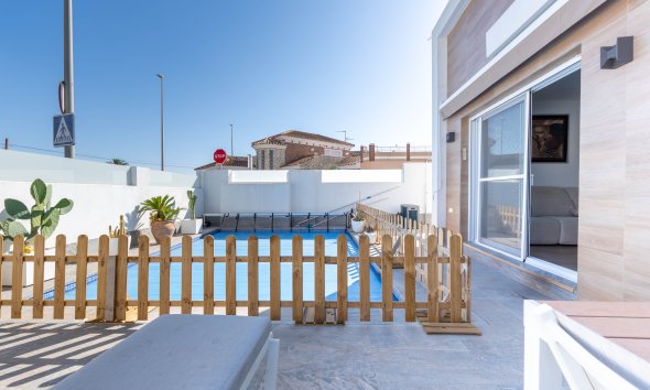 Obra nueva - Villa -
Murcia