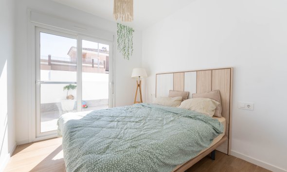 Obra nueva - Villa -
Murcia