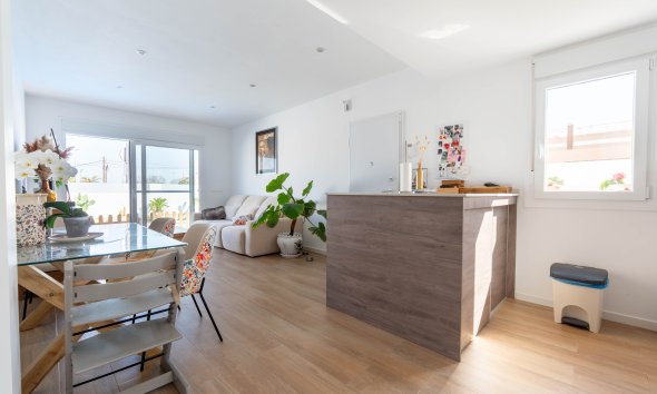 Obra nueva - Villa -
Murcia