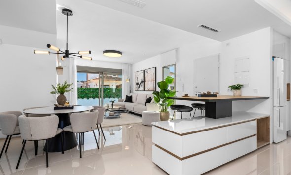 Nybyggeri - Villa -
Los Alcázares