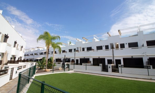 Nybyggeri - Rækkehus -
Pilar de la Horadada