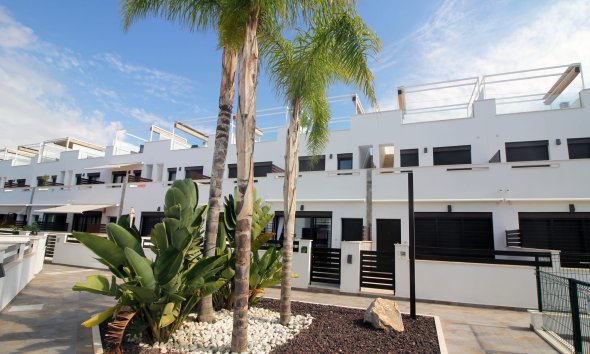 Nybyggeri - Rækkehus -
Pilar de la Horadada