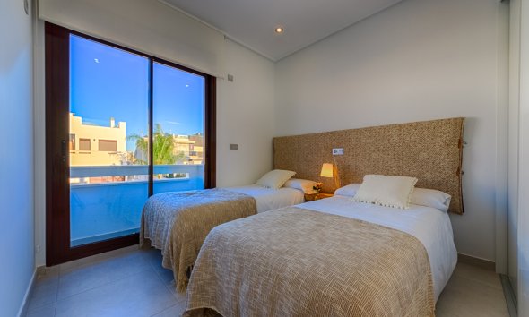 Nybyggeri - Rækkehus -
Pilar de la Horadada