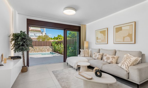 Nybyggeri - Villa -
Pilar de la Horadada