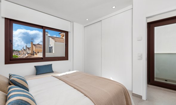 Nybyggeri - Villa -
Pilar de la Horadada