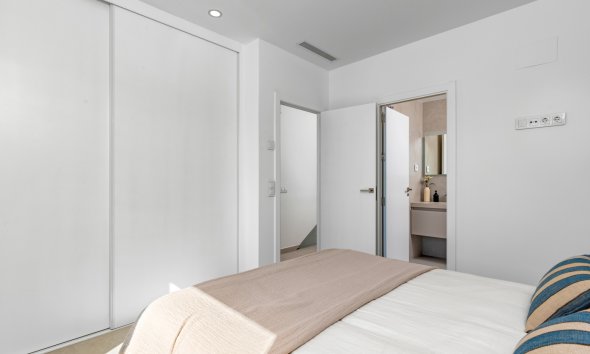 Nybyggeri - Villa -
Pilar de la Horadada