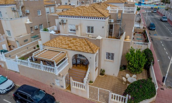 Gensalg - Rækkehus -
Torrevieja